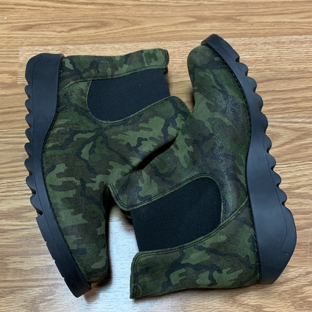 FLY London Leather Chelsea Boots - Salv 40 new qvc camouflage - Picture 4 of 5